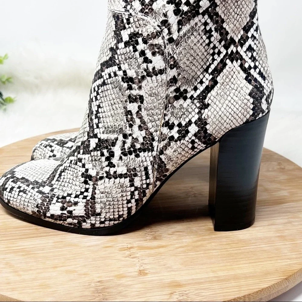 Kenneth Cole Justin Snake Skin Knee High Boots white and black size 6 - Picture 5 of 10